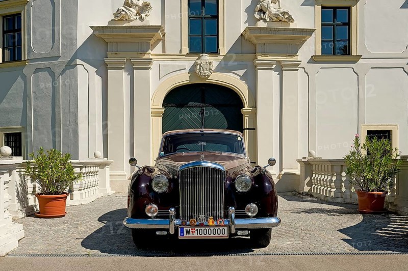 Bentley S1