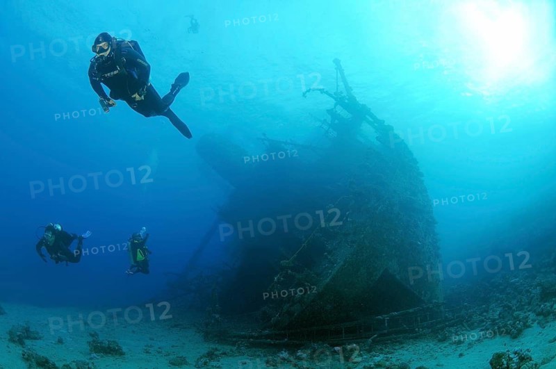 Diver looking at wreckship Giannis D