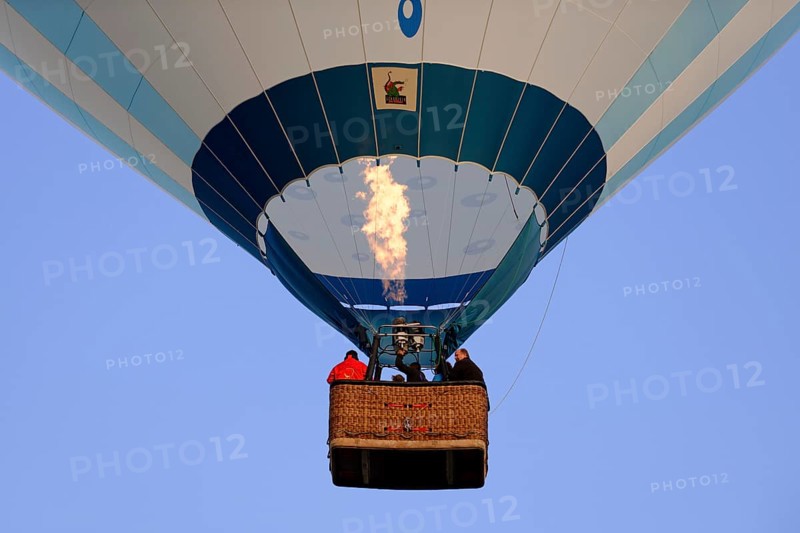 Hot air balloon