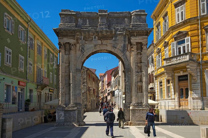 Arch of the Sergii
