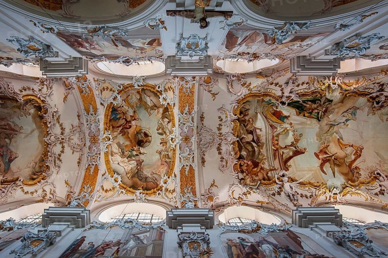 Ceiling frescoes