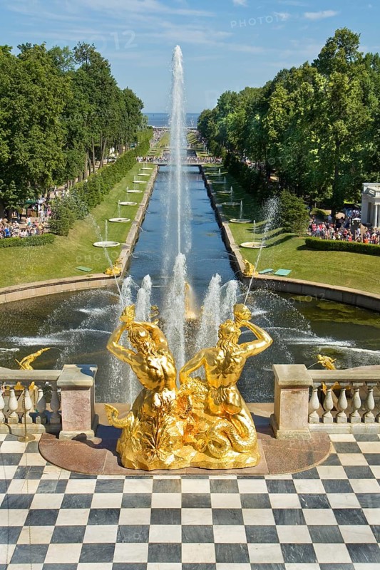 Fountain and Grand Cascade