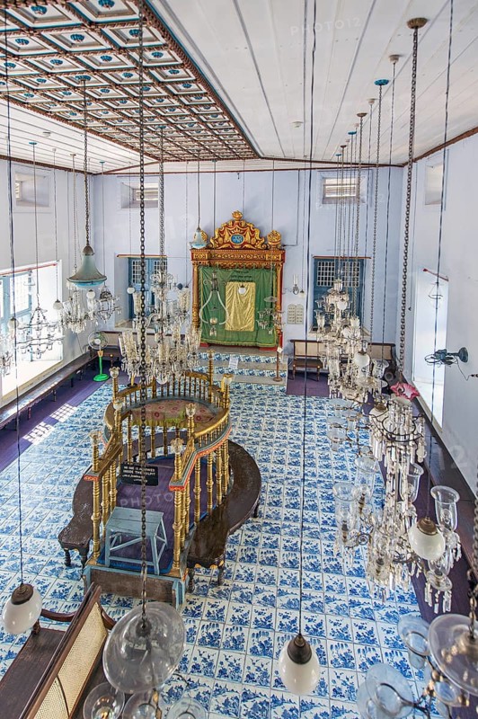 Interior of the Paradesi Synagogue