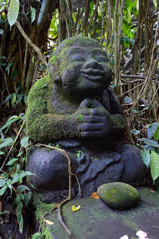 Buddha figure at the Holy Spring Temple