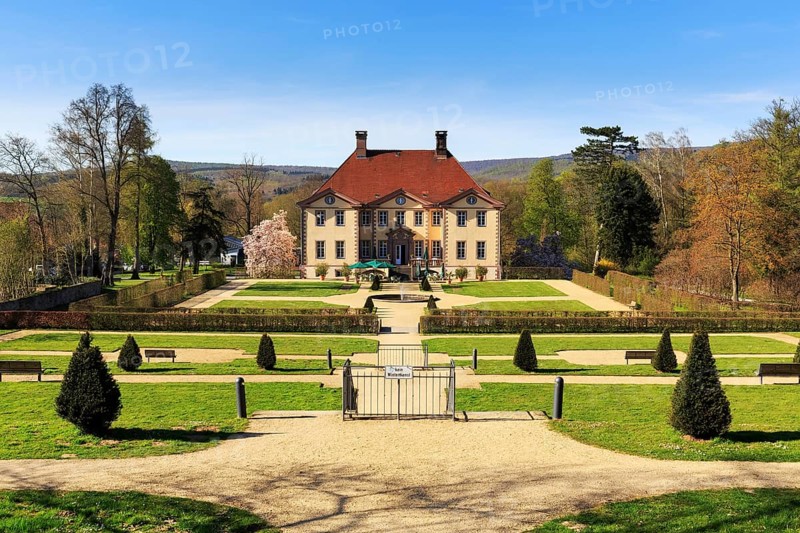 Schieder Castle and castle grounds