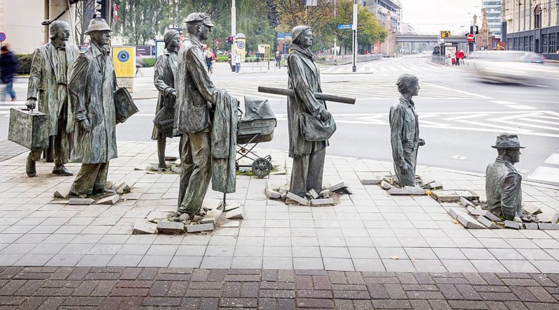 Monument to the Anonymous Pedestrians
