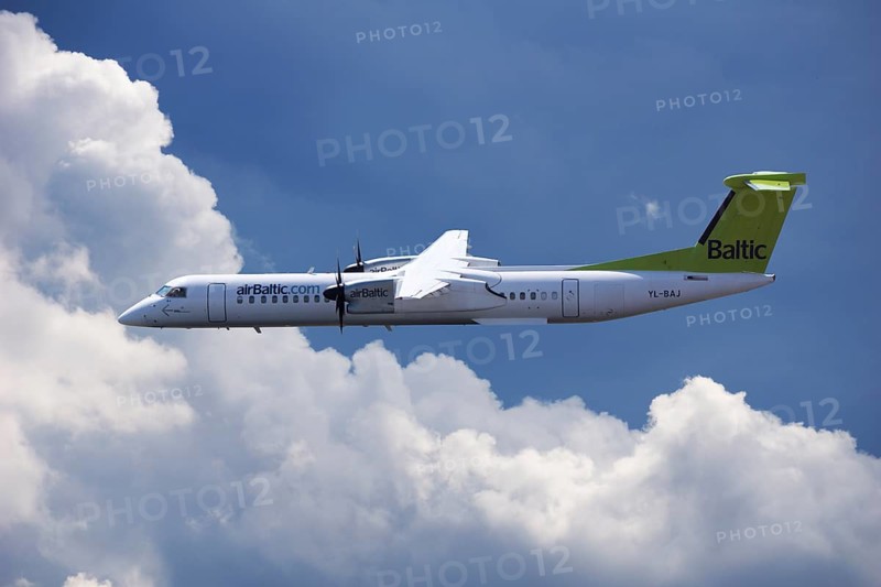 Aircraft YL-BAJ Air Baltic De Havilland Dash 8 in flight