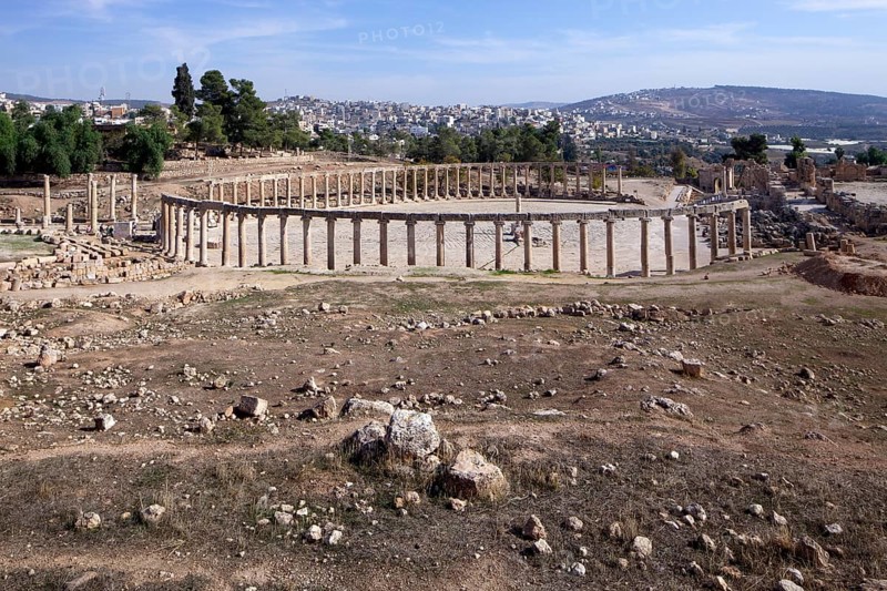 Oval forum