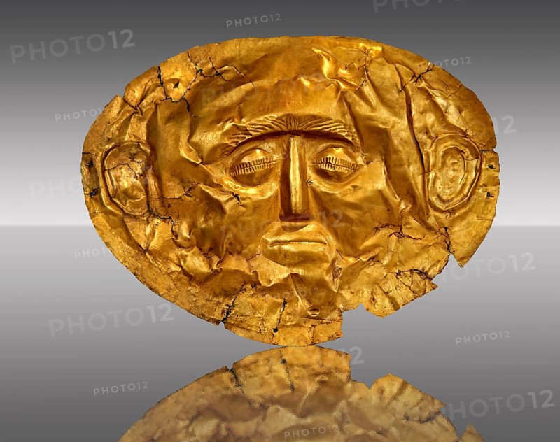 16th century BC gold death mask from Grave IV