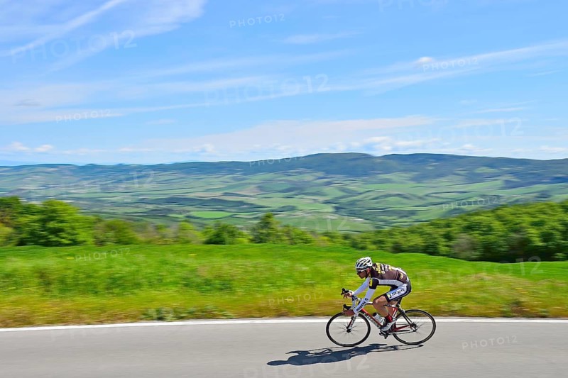 Racing cyclist