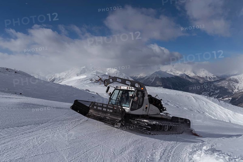 Snowcat at the Venet