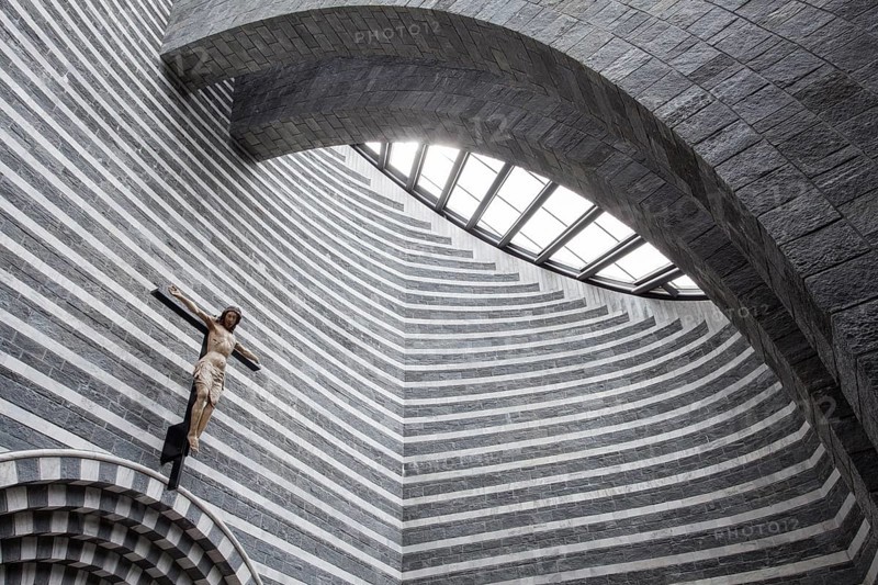 Chancel of the church Chiesa di San Giovanni Battista