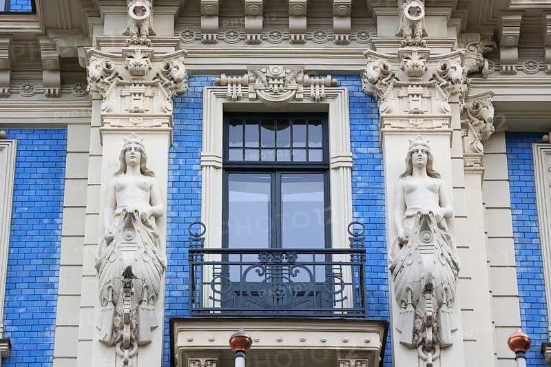 Balcony and female statues