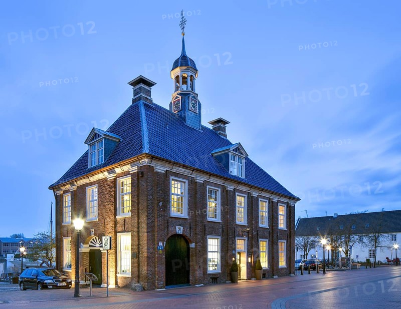 Alte Waage scale house on the harbor