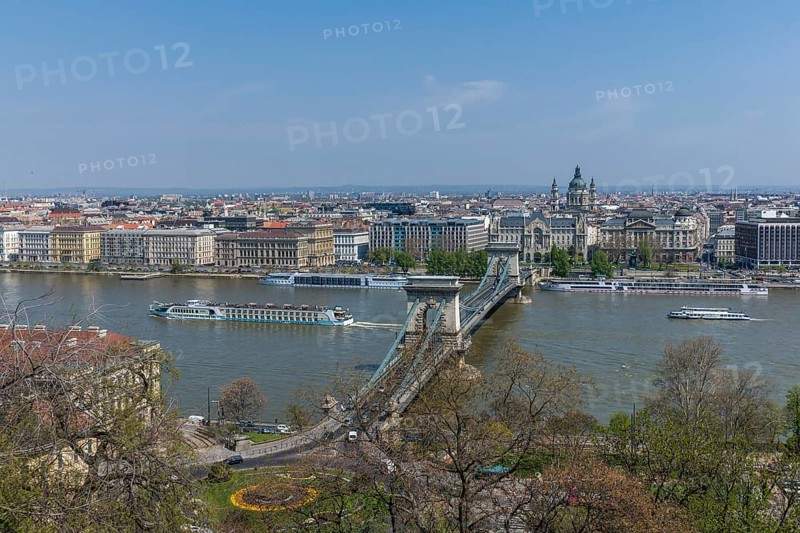 View from St. Gyorgy square across the Danube to Pest