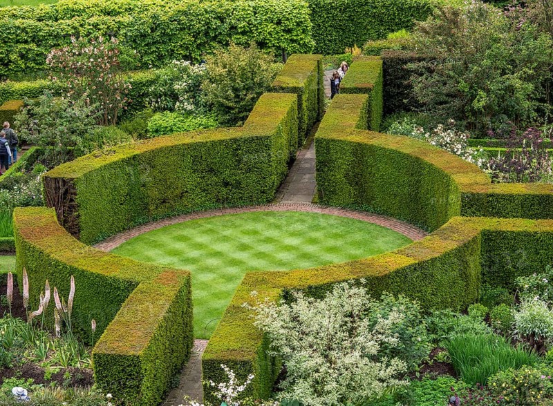 Rondel in the Rose Garden at Sissinghurst Castle