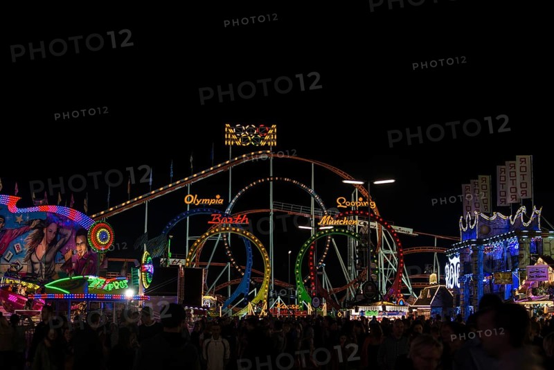 Olympia Looping fun ride with 5 loopings