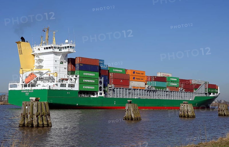 Container ship