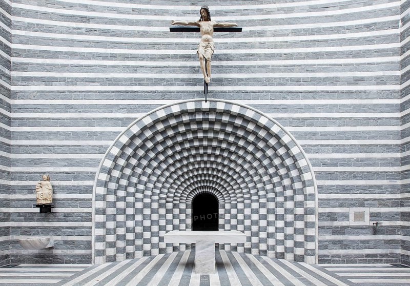 Chancel of the church Chiesa di San Giovanni Battista