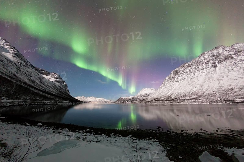 Aurora over the Grotfjord
