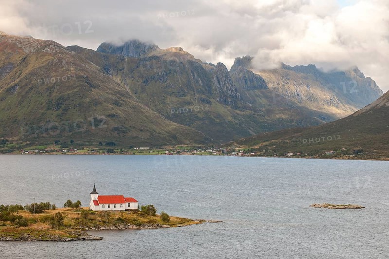 Vestpollen Chapel in Austnesfjord