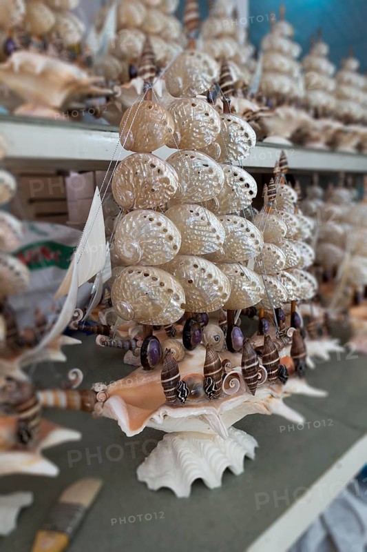 Sale of decorations made of shells