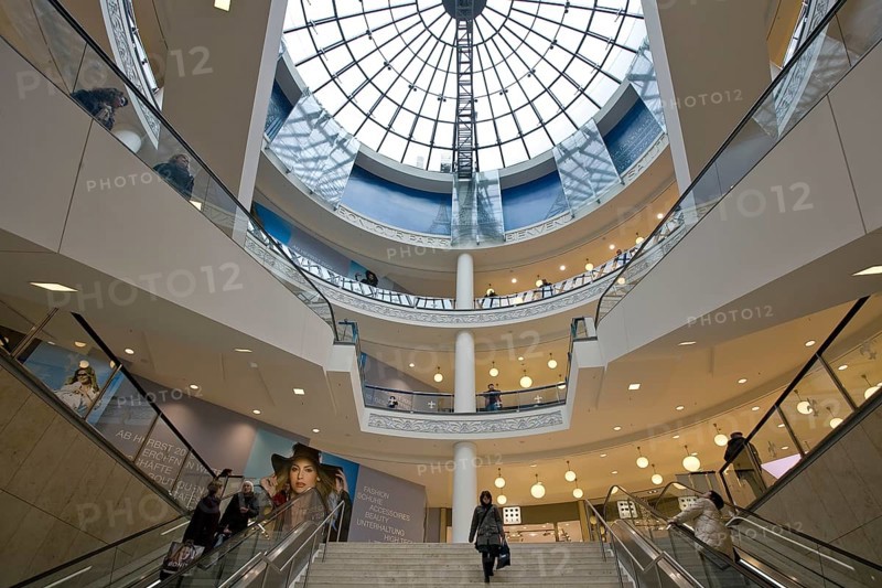 Shopping center Limbeckerplatz Platz