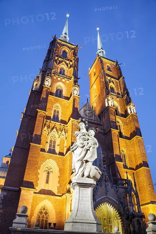Cathedral of St. John the Baptist with Statue of Mary and Child