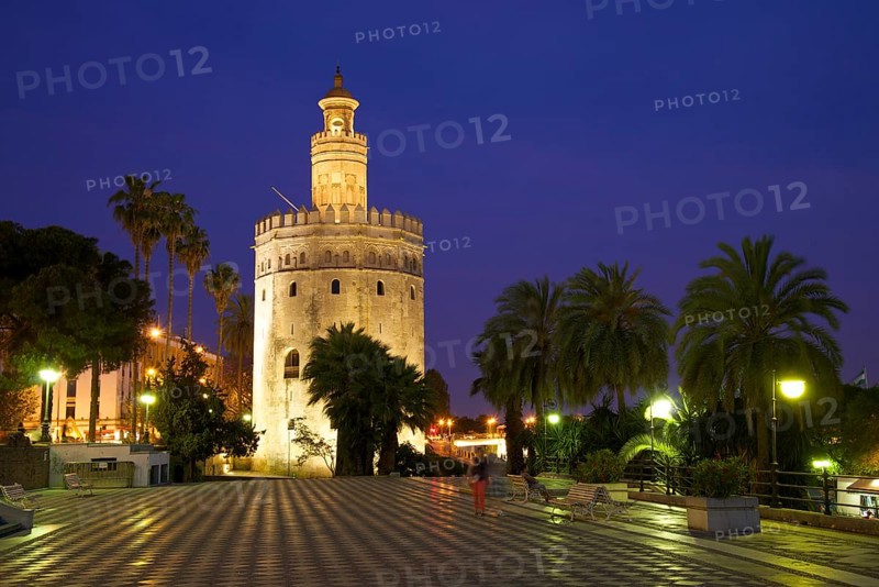 Torre del Oro on the waterfront of the Rio Guadalquivir
