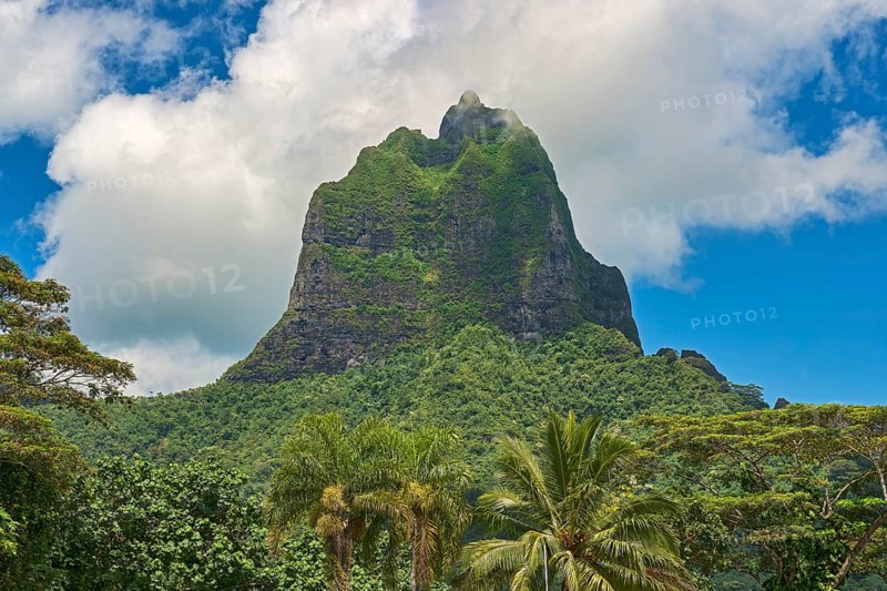 Mont Tohiea volcano