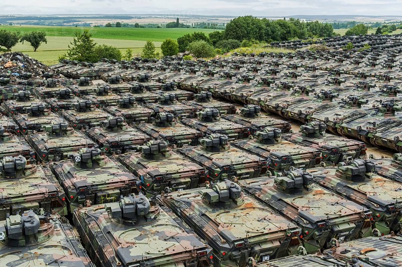 Armored vehicles type Marder awaiting scrapping