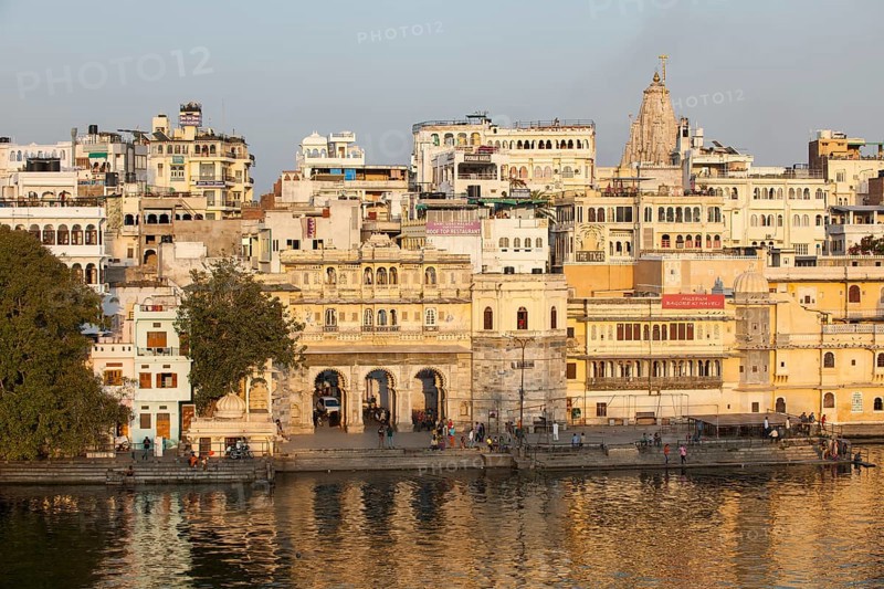 Gate Gangaur Ghat on Lake Pichola with historic centre