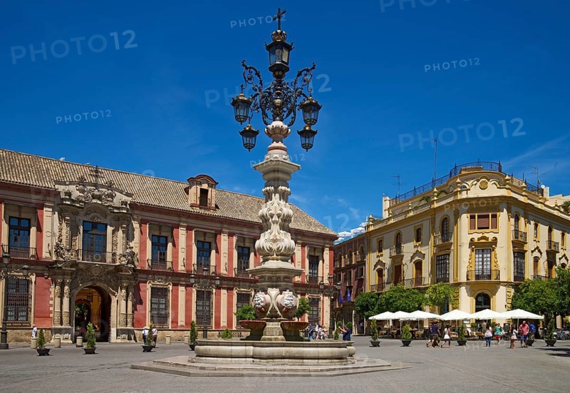Plaza Virgen de los Reyes