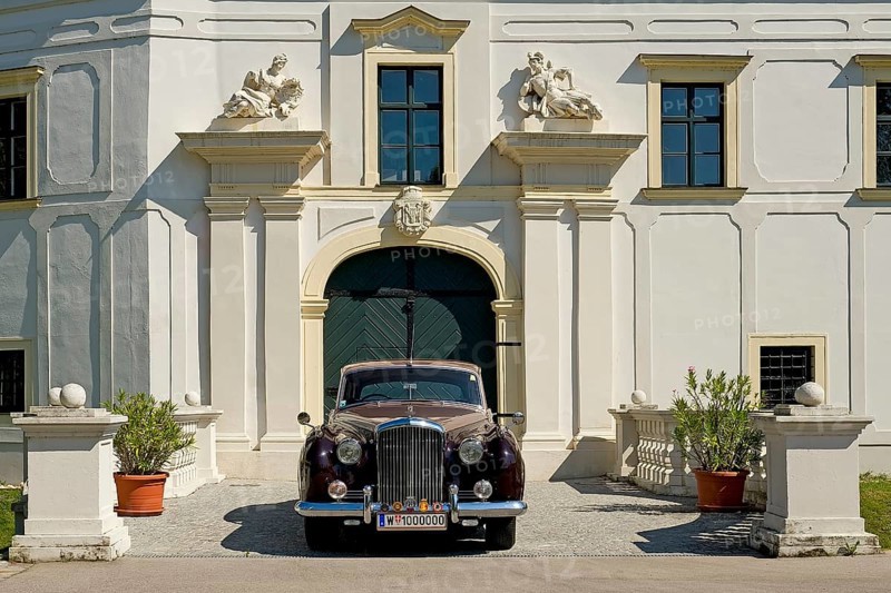 Bentley S1