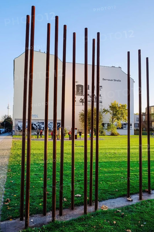 Course of the Berlin Wall marked with steel rods
