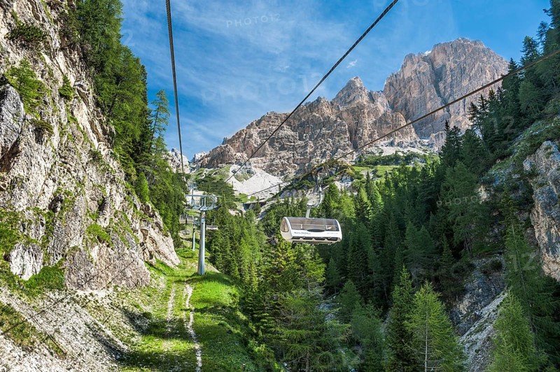 Chairlift from Rio Gere in Val Begontina to the Rifugio Son Forca