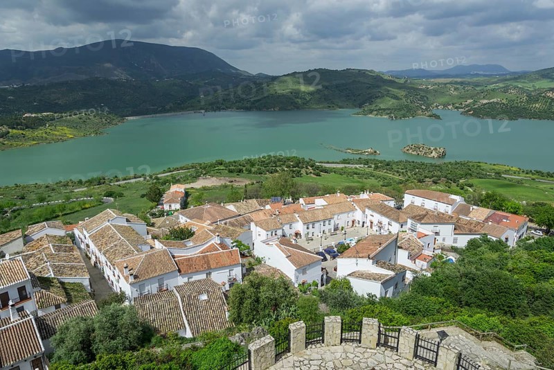 View over the village on the Zahara-El Gastor Reservoir