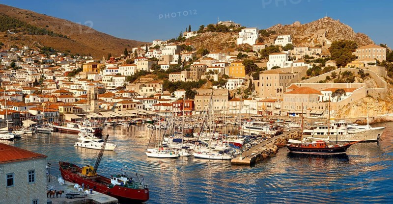 The historic port of Hydra