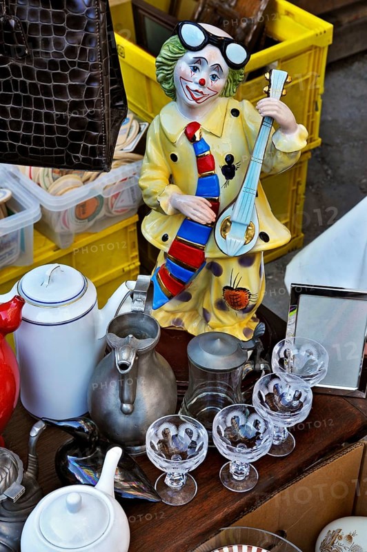 Porcelain clown at the Auer Dult annual market
