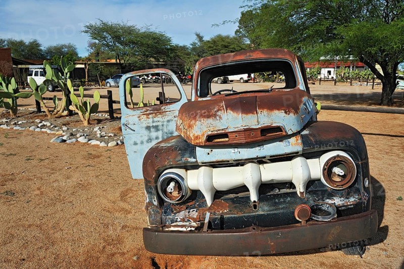 Ford car wreck with energy saving bulbs