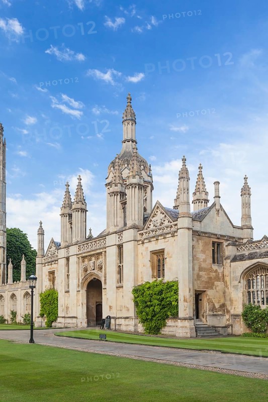 King's College gatehouse viewed from the front court