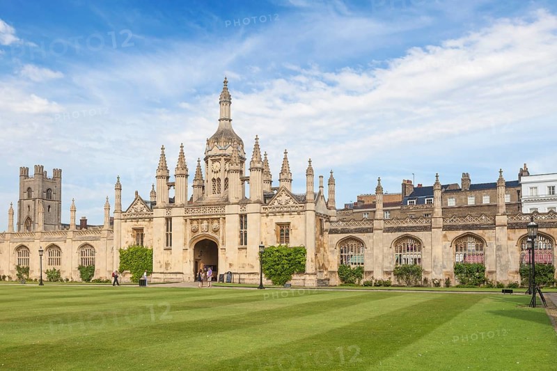 King's College gatehouse viewed from the front court