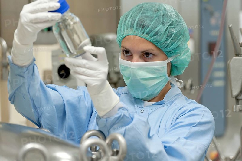 Pharmaceutical production technician