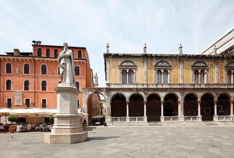 Piazza dei Signori with statue of Dante Alighieri and the Loggia del Consiglio