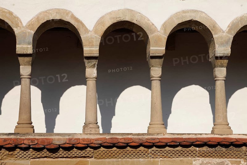 Romanesque arcade