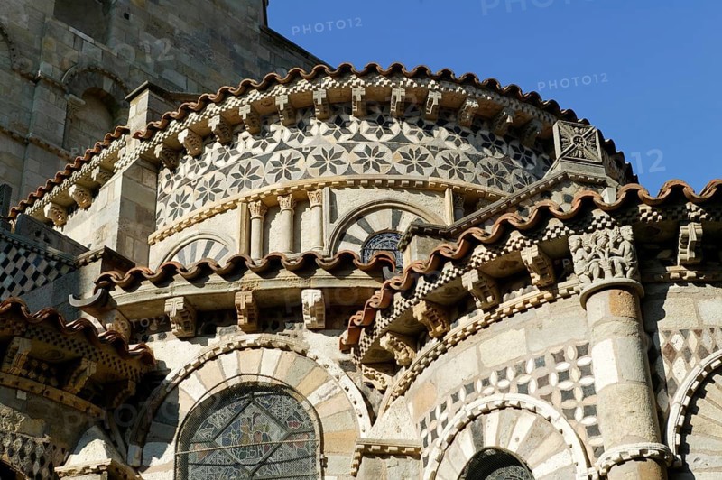 Notre-Dame-du-Port de Clermont-Ferrand basilica