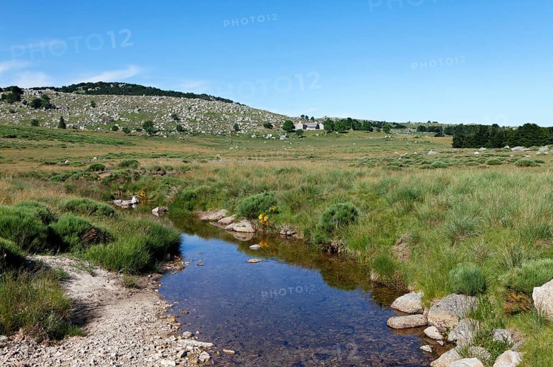 Hamlet and stream near Pont de Montvert