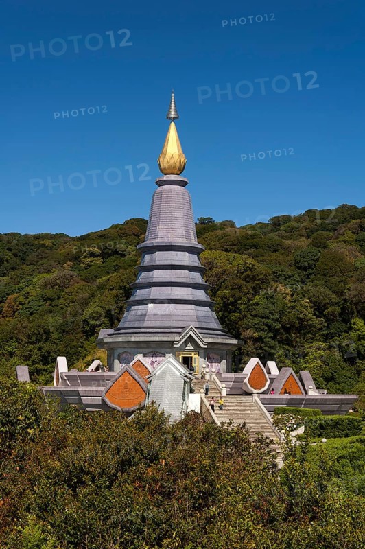 Phra Mahathat Naphamethinidon temple complex