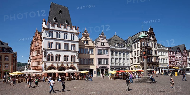 Main market square with Steipe
