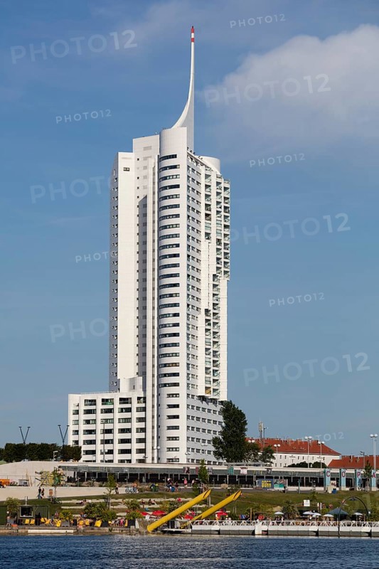 High-rise building Neue Donau